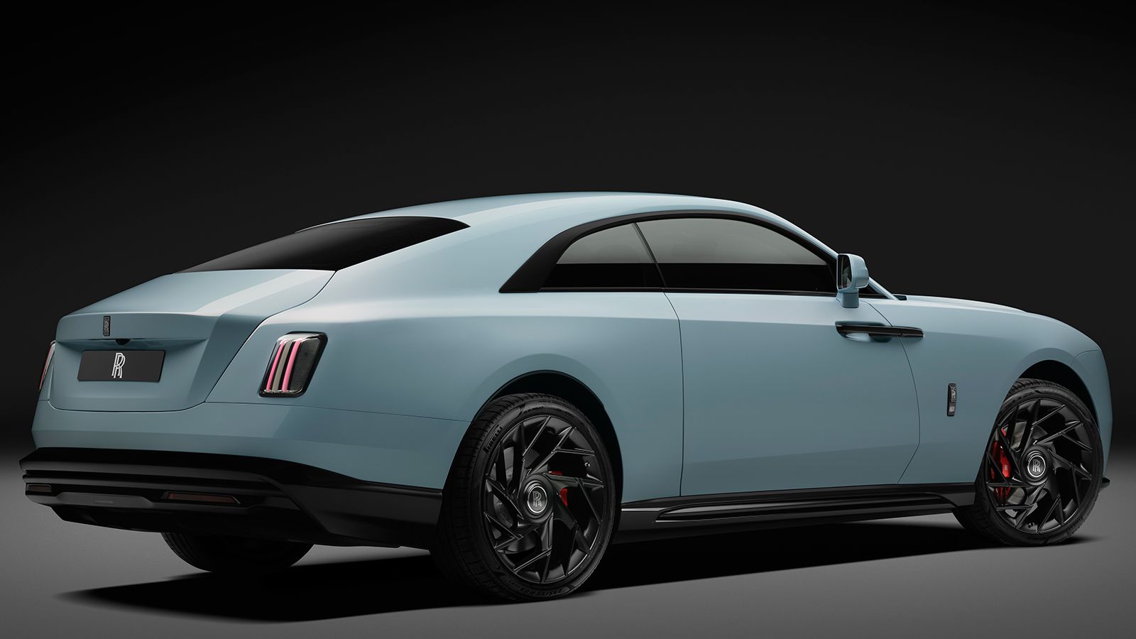 Η ανανεωμένη Rolls-Royce Spectre ήρθε με 8.108 pixel στο ταμπλό! 